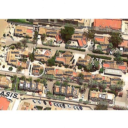 Urbanizacion El Oasis, 20 Villas En 1ª Linea Playa Denia Exterior photo
