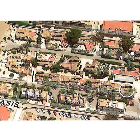 Urbanizacion El Oasis, 20 Villas En 1ª Linea Playa Denia Exterior photo