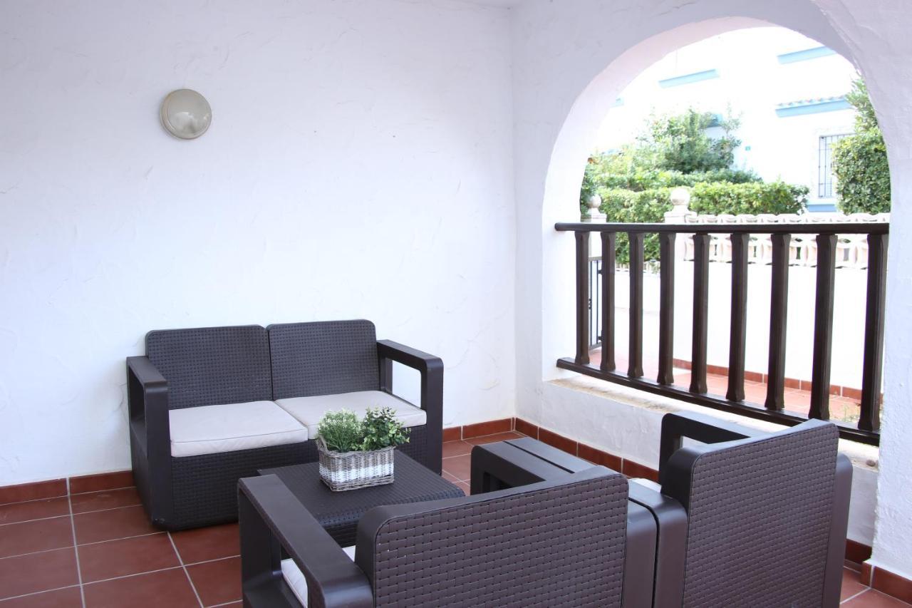Urbanizacion El Oasis, 20 Villas En 1ª Linea Playa Denia Exterior photo